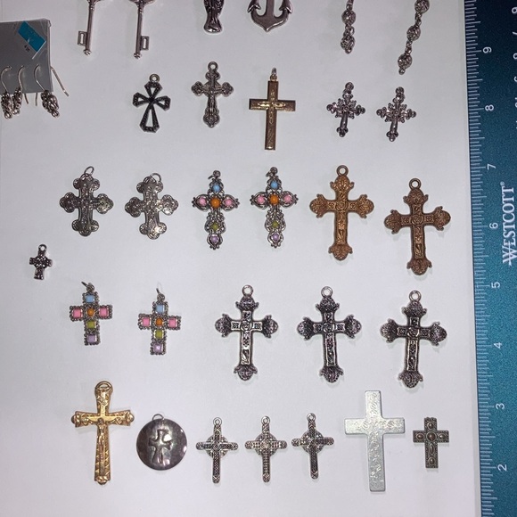 Craft jewelry items 70 pieces - Picture 7 of 7